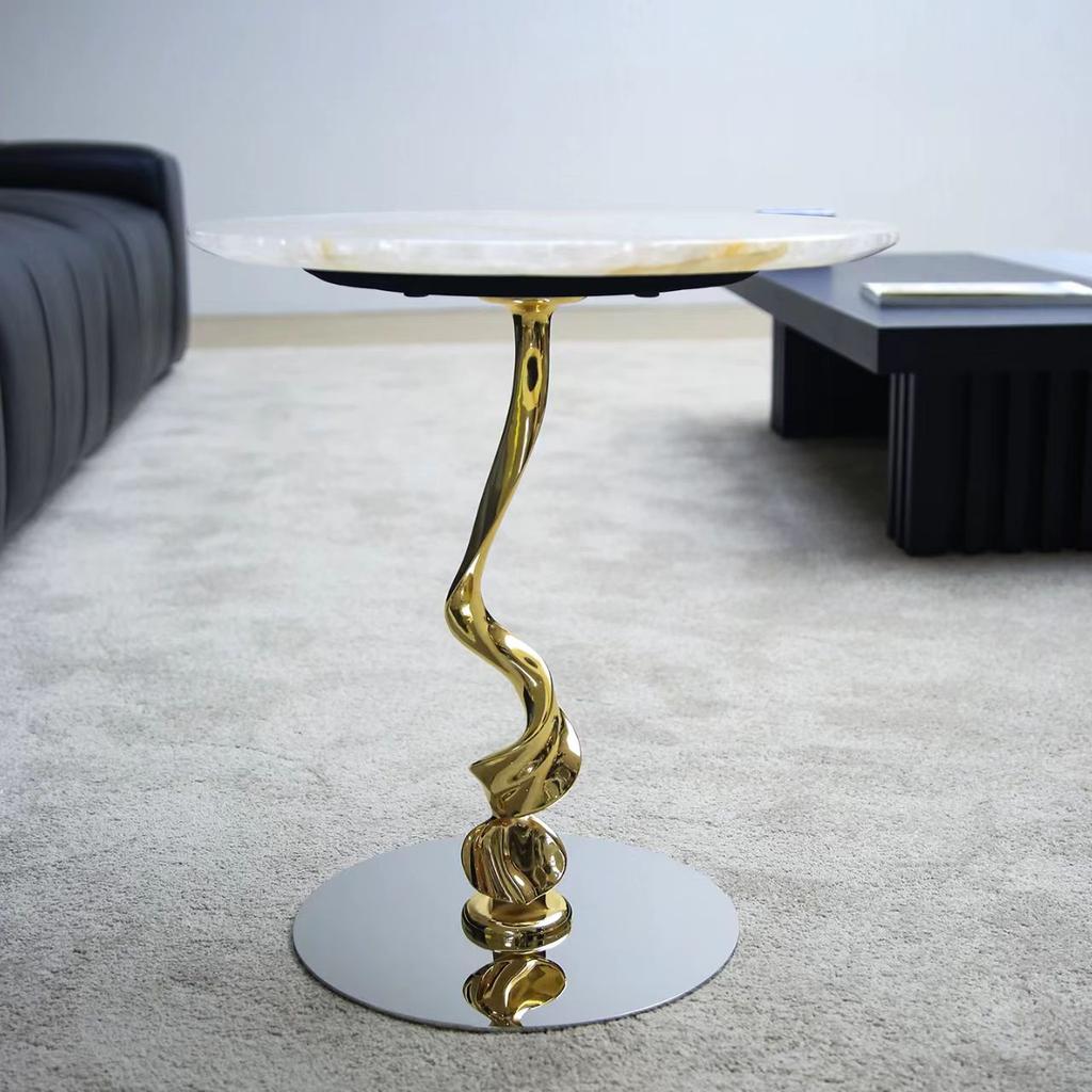 The Side Table Is a Modern, Light Luxury and Simple Round Table with Corner Support Feet and Marble Round Table Base