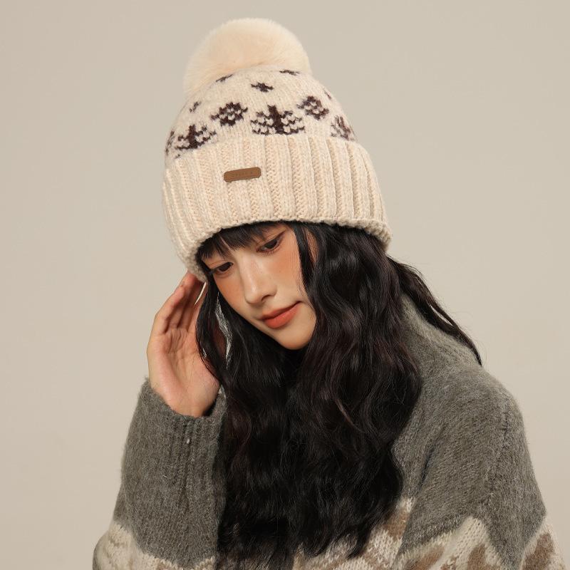Hat Women's Fashion Snowflake Range Knitted Wool Hat Autumn and Winter Windproof Warm Casual Hat