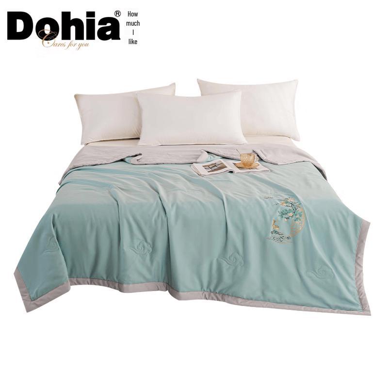 Dohia Lightweight Summer Quilt