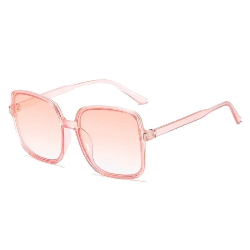 

Ladies Square Frame Gradient Sunglasses Utra Light Blue Light Blocking Outdoor Eye Protection Sunglasses Women Fashion Eyewear AS THE PICTURE