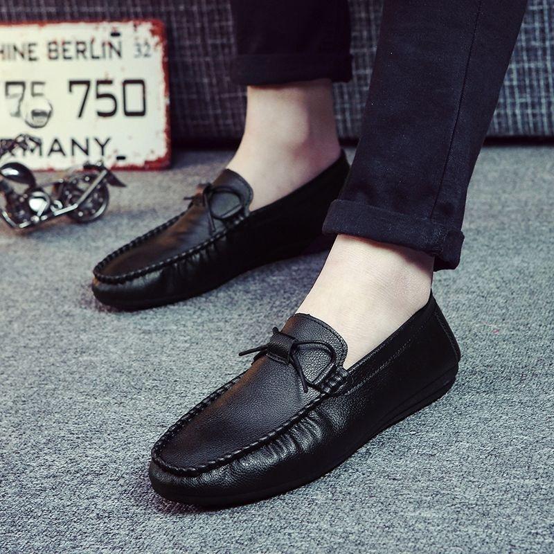 Flat Slip-on Black Man Casual Shoe Legitimate Low Price High Quality Fashion Summer Sale Retro 2025 Common Leather Shoes for Men