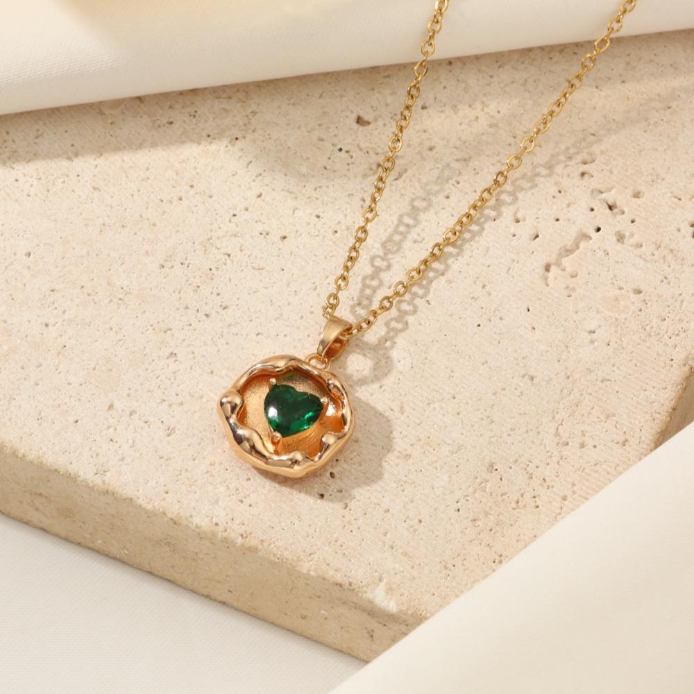 

Luxury Heart Shape Pendant Necklaces for Women Fashion Zirconia Necklace Wedding Party Jewelry Accessories зелёный