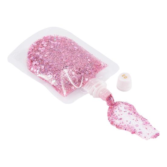 Augenglitzer, Haar, Gesicht, Lippe, Körperkunst, funkelnde Pailletten, glitzernder flüssiger Lidschatten