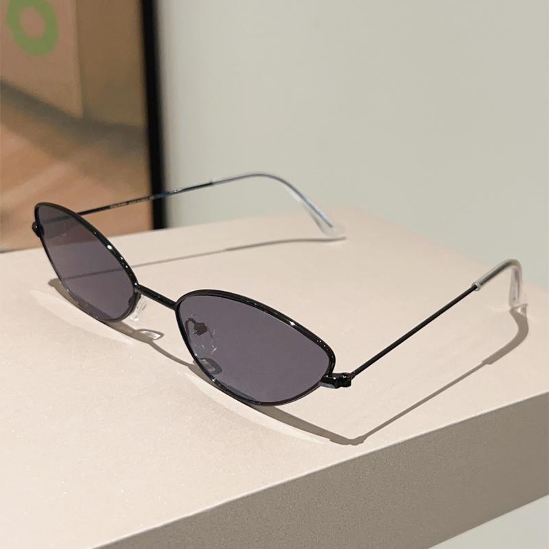 Vintage Cat Eye Sunglasses Women  New Fashion Decorative Casual Shades Retro Trendy Luxury Brand Design Sun Glasses