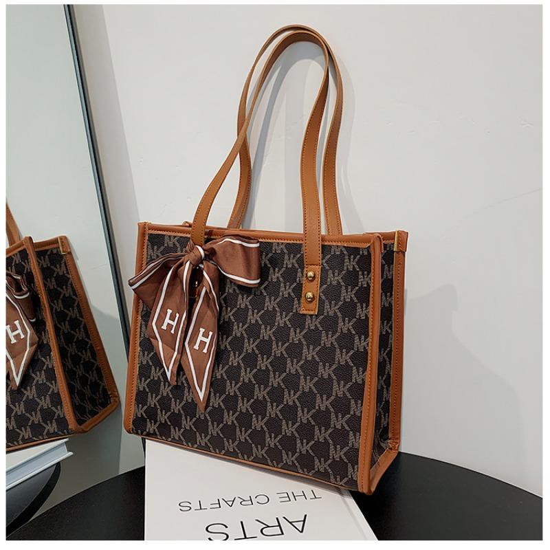 Bag women's large-capacity new armpit bag single shoulder portable printed women's bag fashionable and popular tote bag