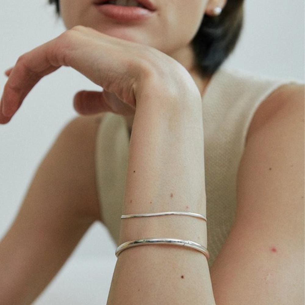 Huit.Silver.93 925 Silver Flat Soir Bracelet