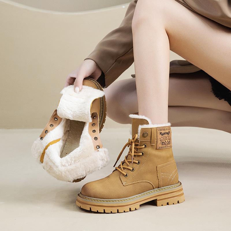 Fleece Martin boots women's autumn and winter new leather thick heel short boots small inner heightening locomotive boots cotton boots