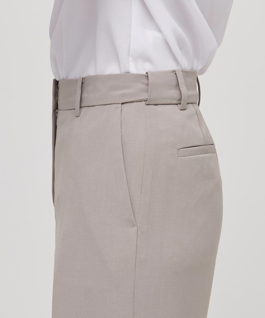 MUSINSA STANDARD WOMAN Women'S Lightweight Straight Hidden Elastic Waist Slacks [Light Beige]