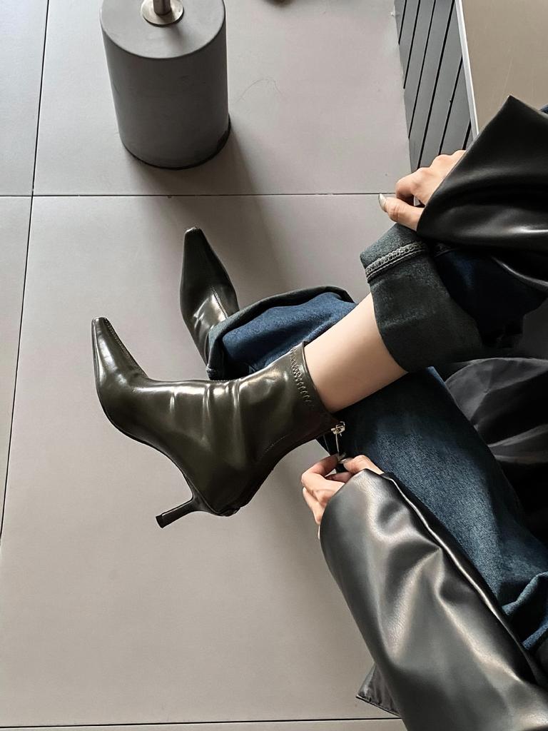 2025 Autumn New Pointed Thin Heel High Heel Temperament French Fashion Sexy Beautiful Women Short Boots