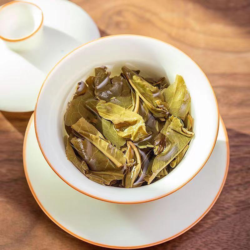 357г Лаобаньчжан Пуэр Чайный пирог Юньнань Пуэр Сырой чай Пуэр из старого дерева Зеленый — фото 6