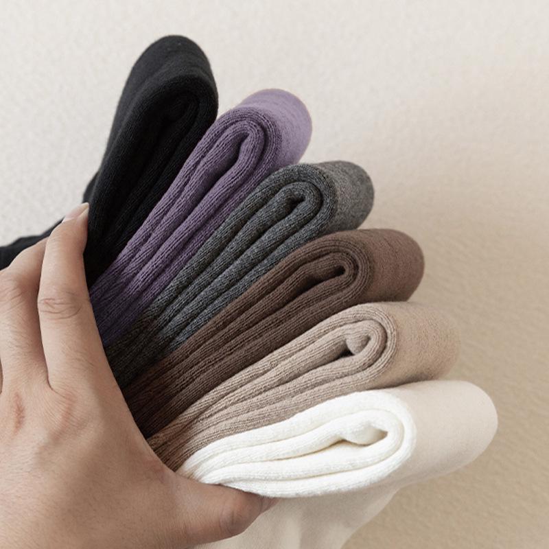 Women's Fleece-Lined Mid-Calf Socks: Thick, Terry Loop, Warm, Cold-Resistant, Perfect for Autumn and Winter.