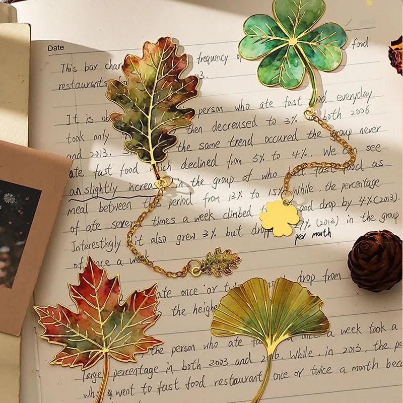 Bookmark 8 cm, 1 pc.