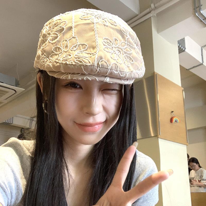 Summer retro flower embroidery forward hat children go out to show their faces small versatile fashionable beret