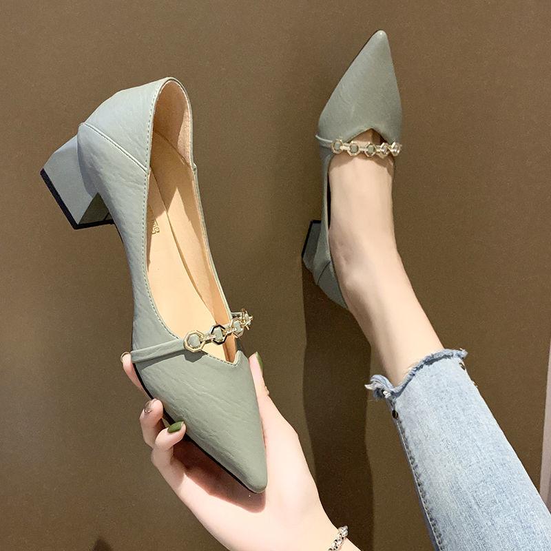 Vielseitige Pumps mit mittlerem Absatz und spitzer Zehenpartie im Feenstil für Damen - Kollektion Frühjahr 2025