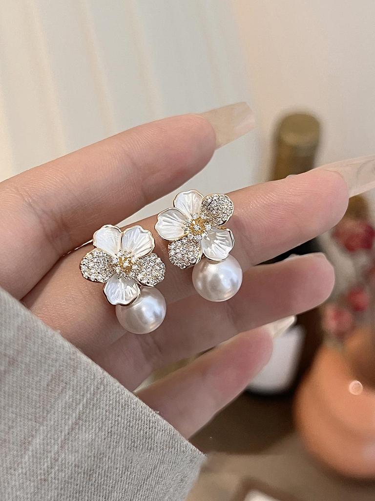 Vintage French Butterfly & Pearl Tassel Earrings - Elegant and Versatile Women's Studs