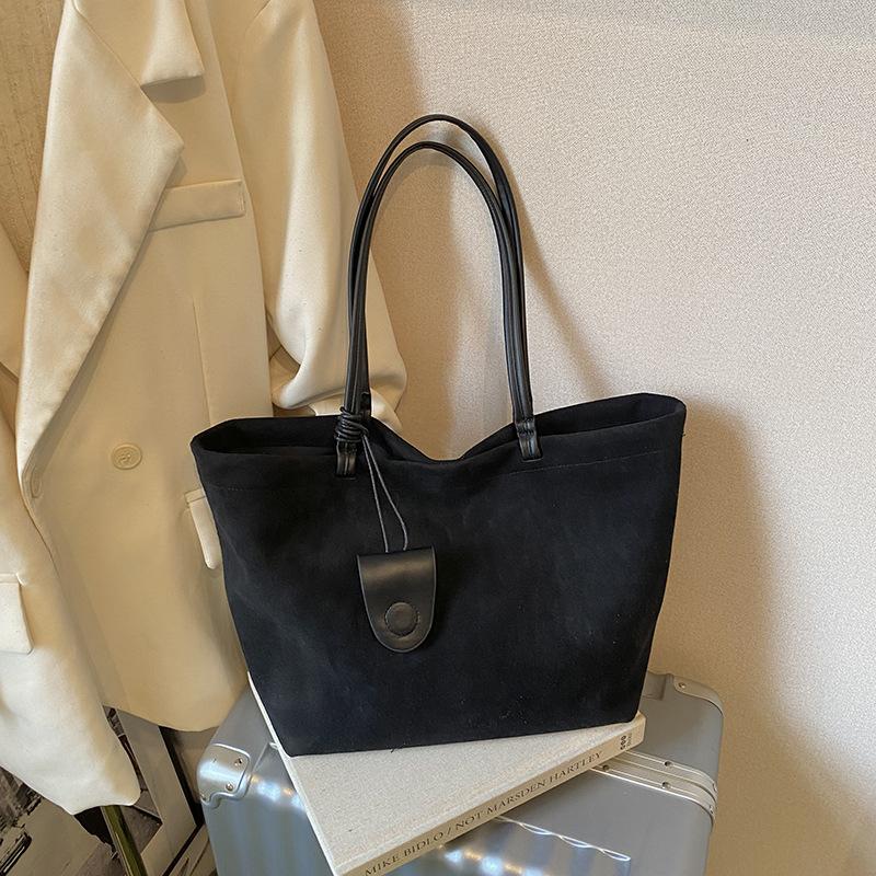 Herbst und Winter schlicht retro Wildleder vielseitig Achseltasche Damen 2025 neue Handtasche Pendler Umhängetasche