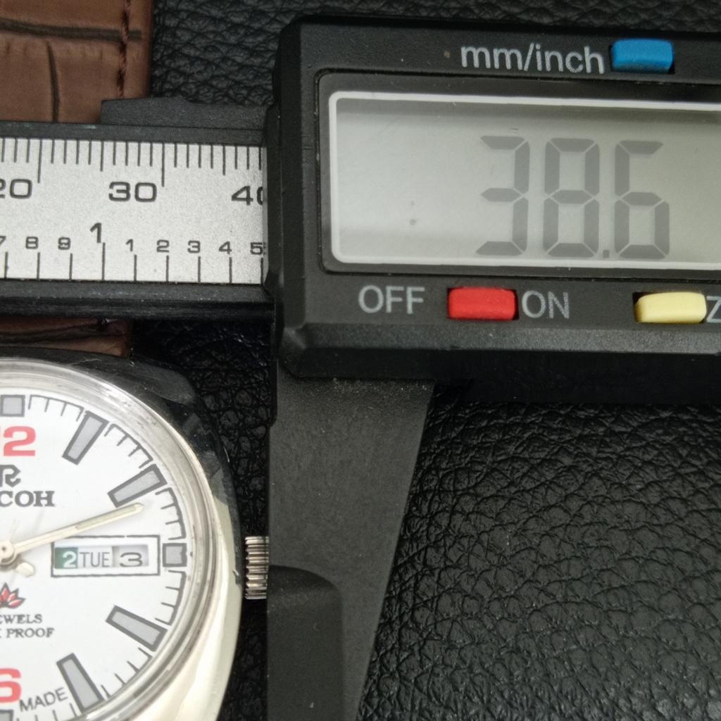 AUTOMATIC VINTAGE RICOH R31 JAPAN MENS WHITE COLOR DIAL WATCH A707606-1