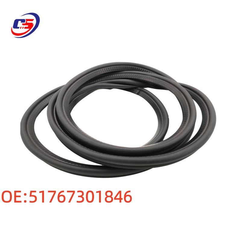 Těsnicí lišta víka kufru BMW X3 F25 (2007-2016) 51767301846