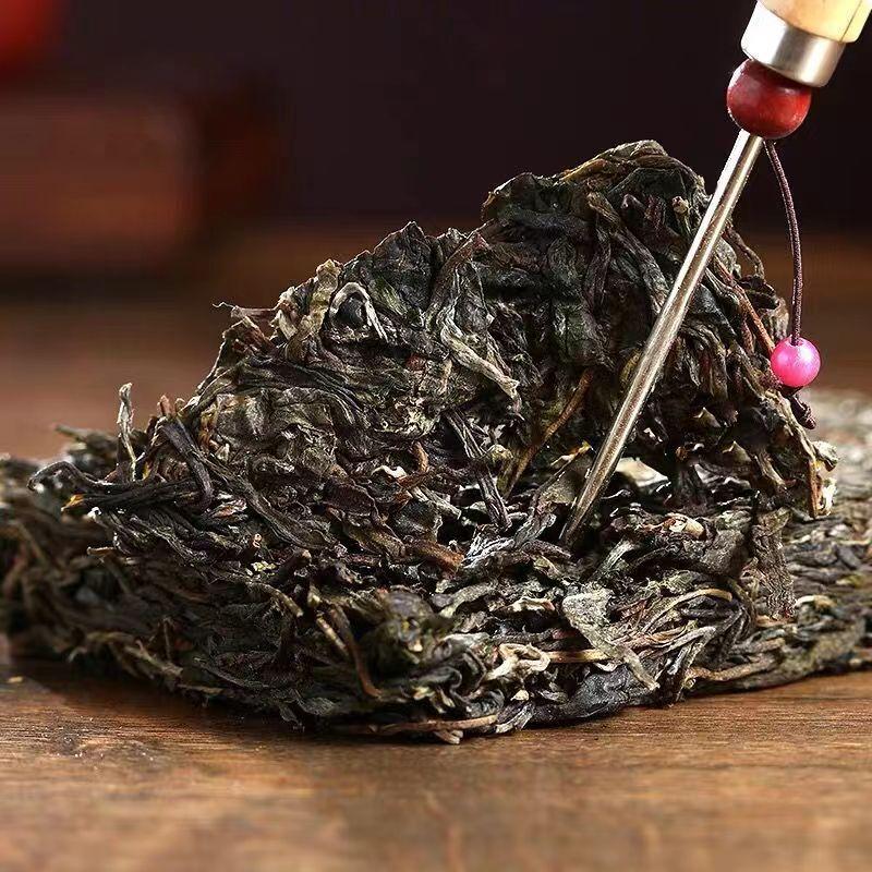 Iceland Old Tree Pu-erh Shengcha Yunnan Pu'er Green Tea 250g Puerh Tea Brick