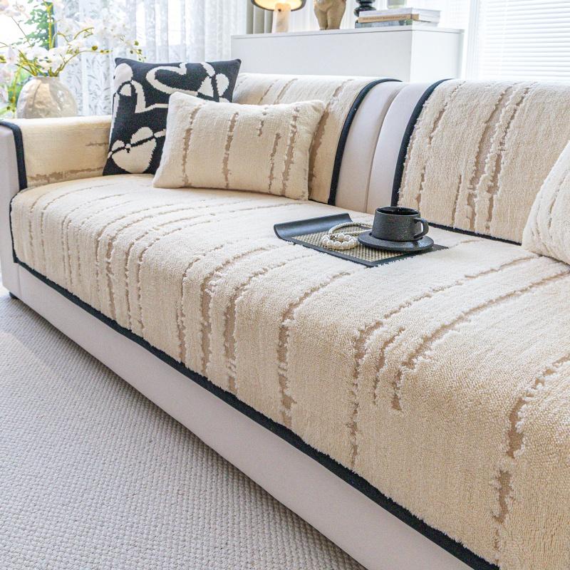 Cream Style Plush Sofa Cover Non-Slip Thick Sofa Towel Slipcover Pet Friendly Dust-proof Couch Protector Case for Living Room