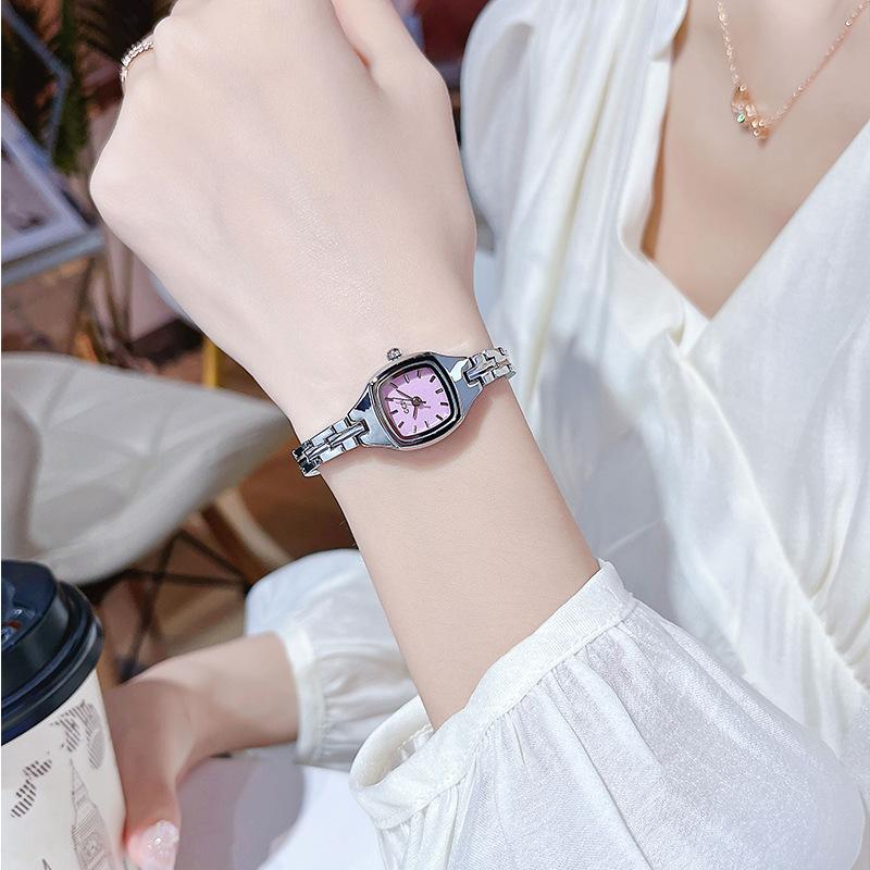 CQ451 Lässige und exquisite Damenuhr Armbanduhr schlicht und Legierung wasserdicht Quarzuhren für Frau