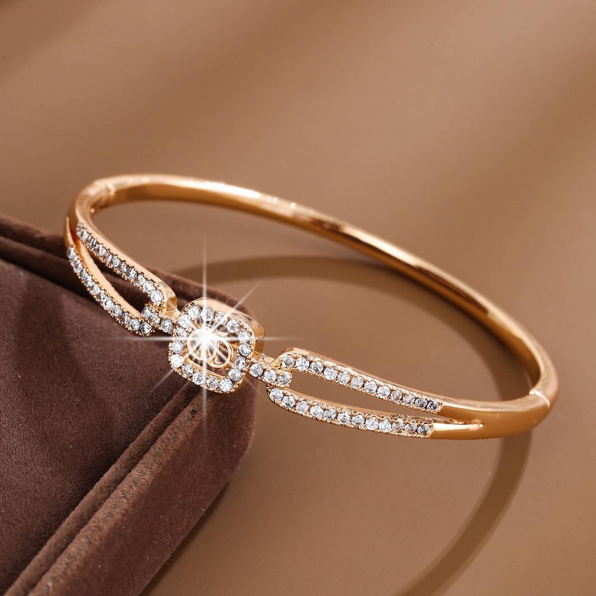 

Новый модный простой стиль Ins с полым микро-инкрустацией цирконом, элегантный универсальный глянцевый браслет золотой