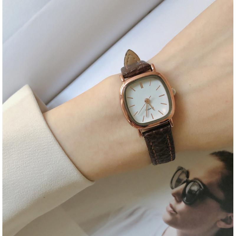 Minimalist Unisex Quartz Watch With Leather Strap For Casual Wear