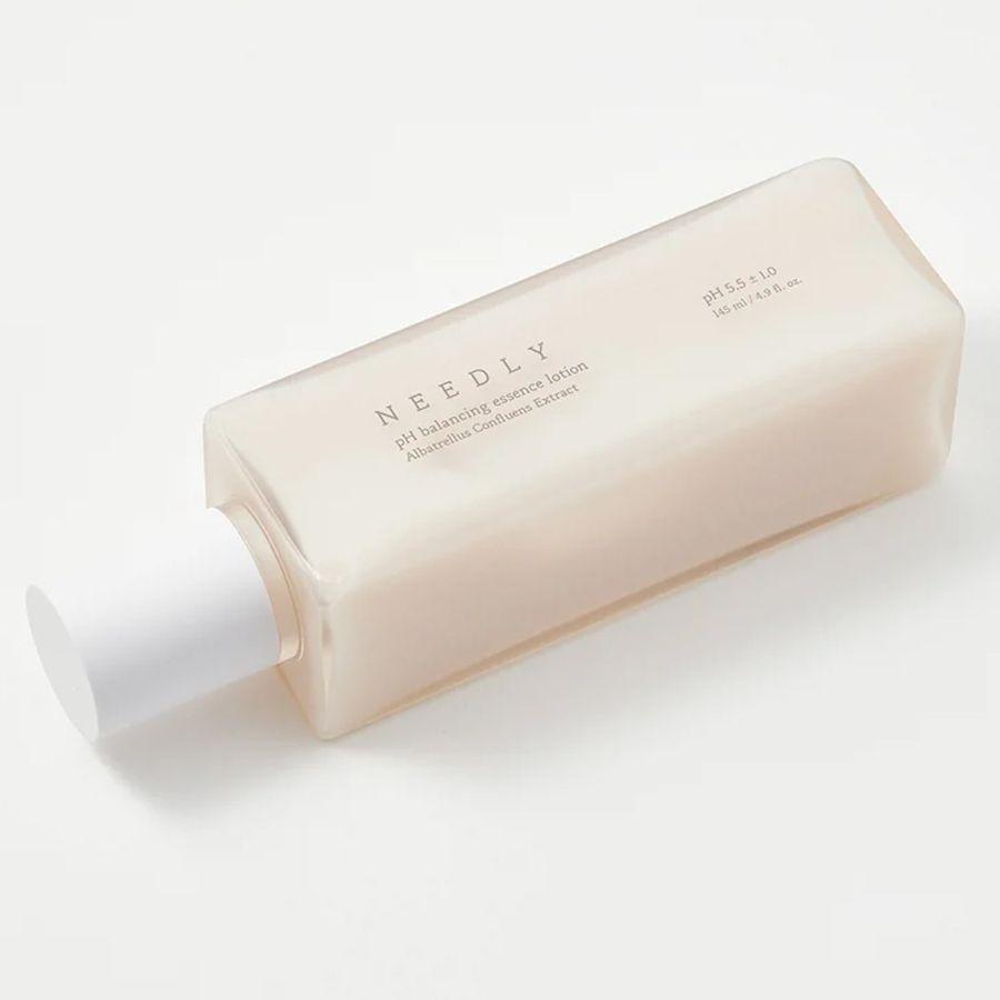 pH Balancing Essence Lotion pH 5,5± 1,0 145 ml / 4.9 fl. oz.