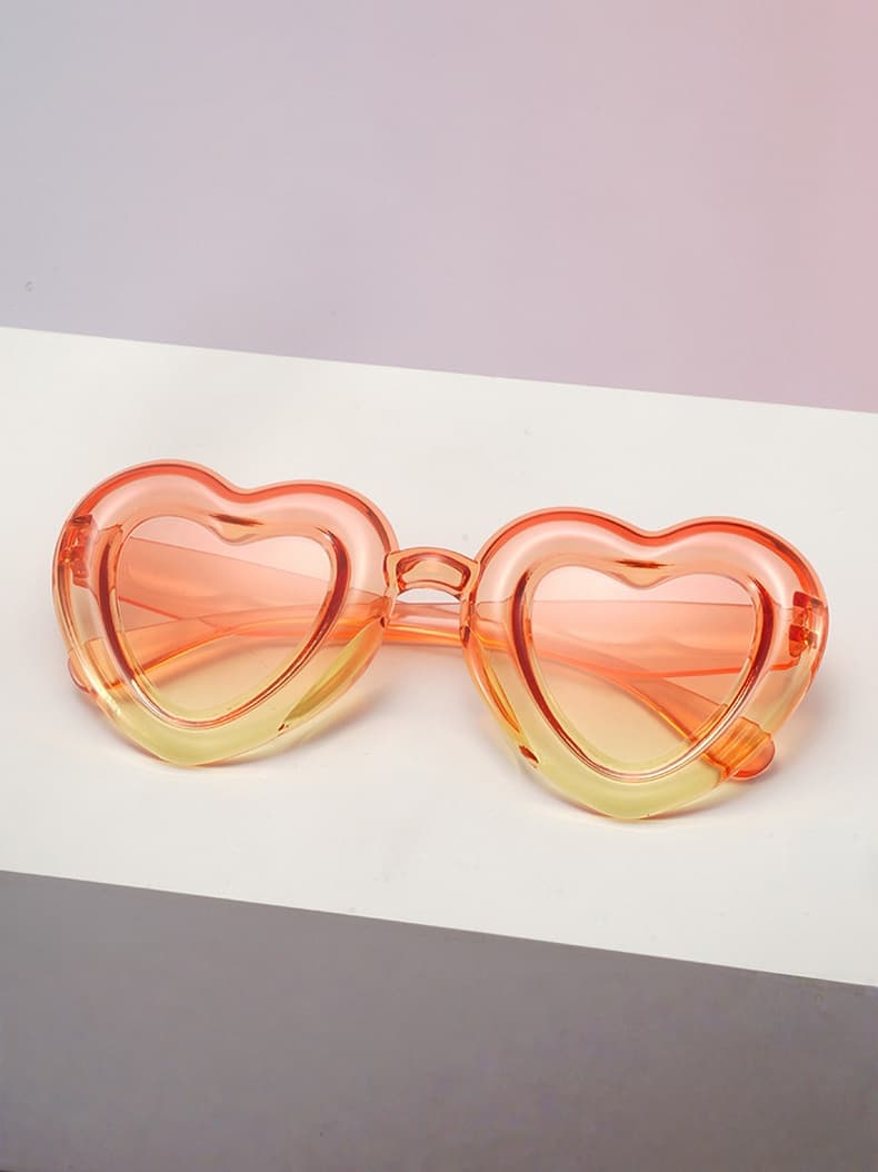 

Y2K Heart Kids Sunglasses Gradient Color Frame UV Protection Cute Shades for Little Girls Perfect for Park&Travel KJ070