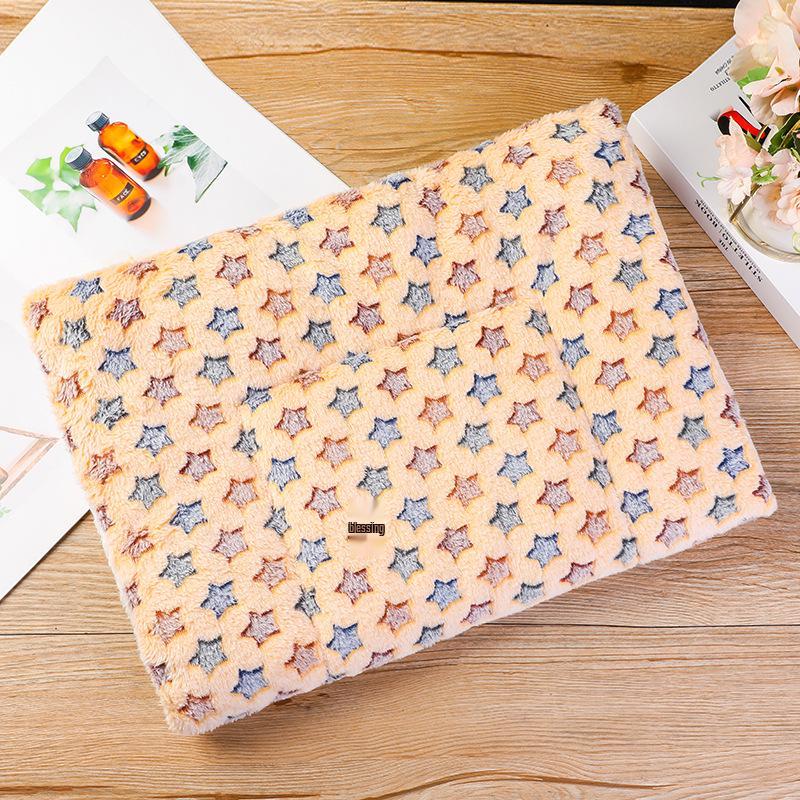 Pătură Confortabilă pentru Animale de Companie: Covoraș de dormit cald, îngroșat pentru câini și pisici - Perfect pentru toamnă și iarnă