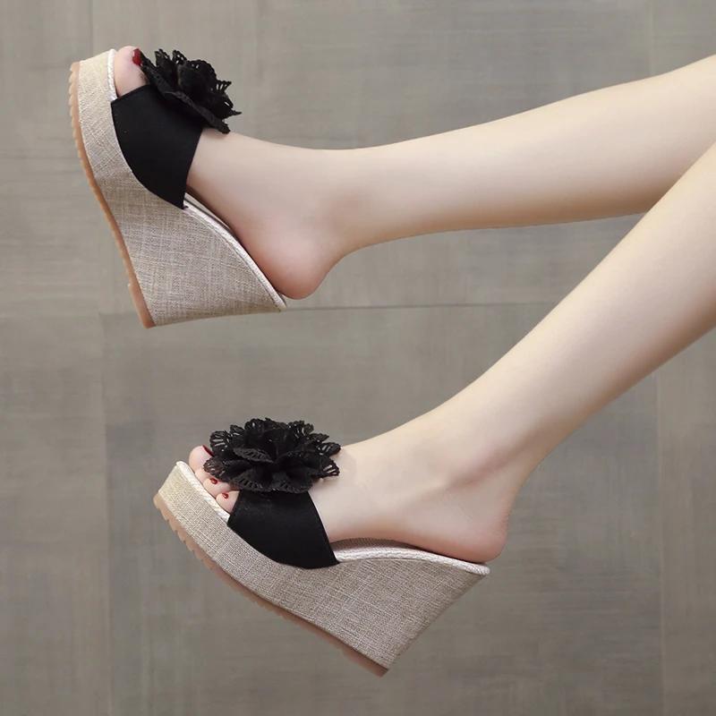 

Large Size Fashionable Wedge Women s Shoes Summer Flower Home and Outdoor Wear Thick-soled One-line Fish Mouth Sandals 35
