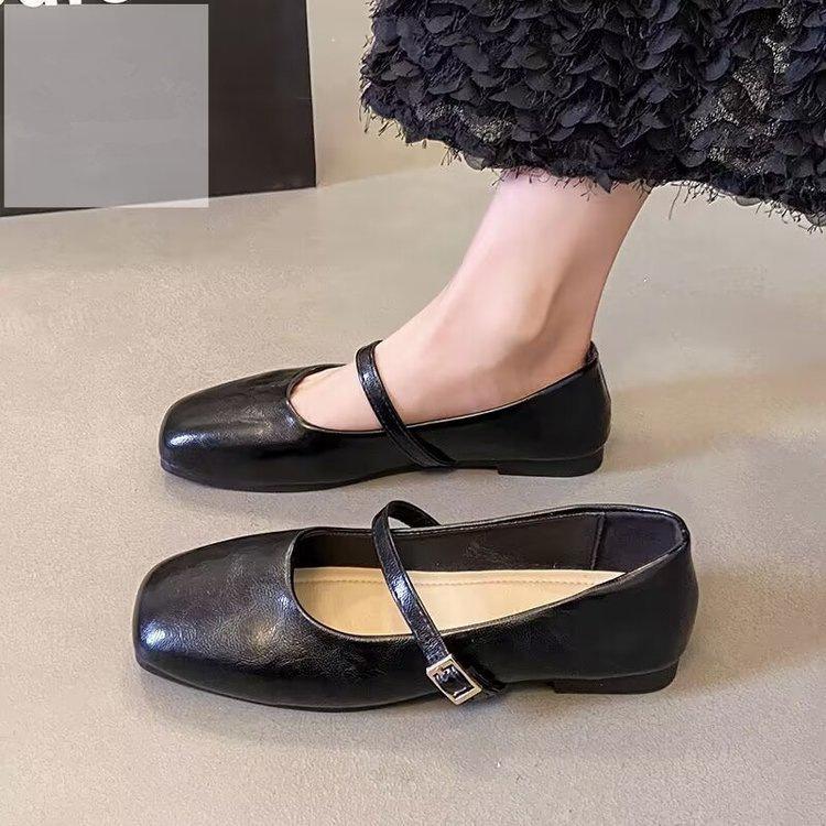 Retro Mary Jane shoes women's autumn new with skirt shoes commuting light mouth small leather shoes