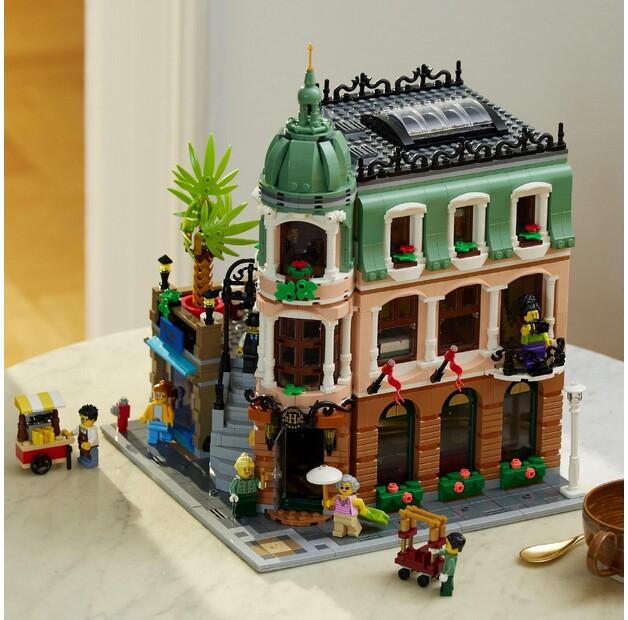 LEGO ICONS 10297 Бутик-отель