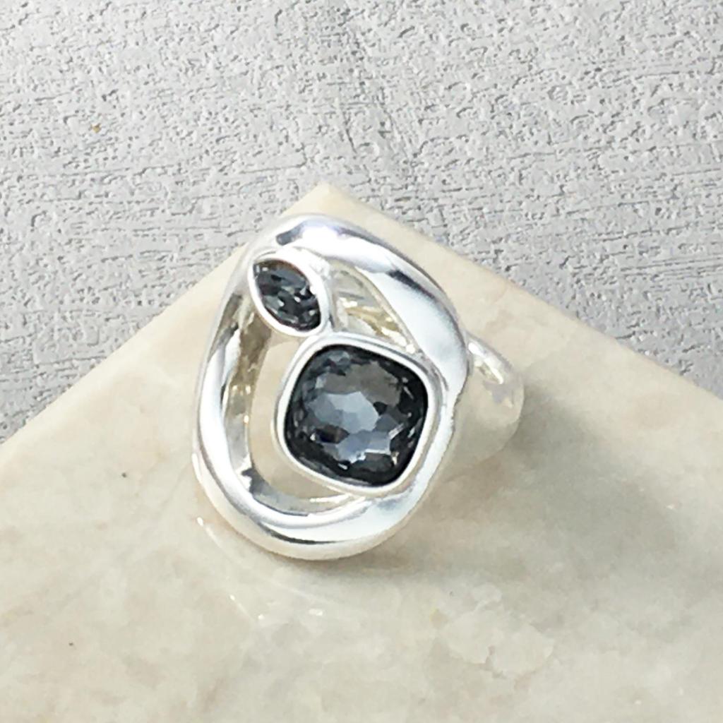Spain UNOde50 Irregular Crystal Ring: Niche Design with Trendy Personality