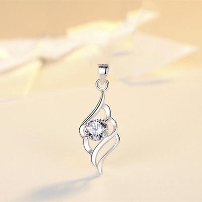 Live Broadcast Angel Wings Pendant: Pt950 White Gold Plated Women's Clavicle Chain - Fashionable Gift for Girlfriend.