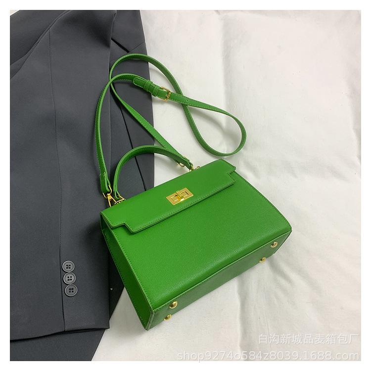 2025 New Popular Fashion Kelly Bag Women's High Sense Niche Messenger Bag Temperament Versatile Portable Small Bag