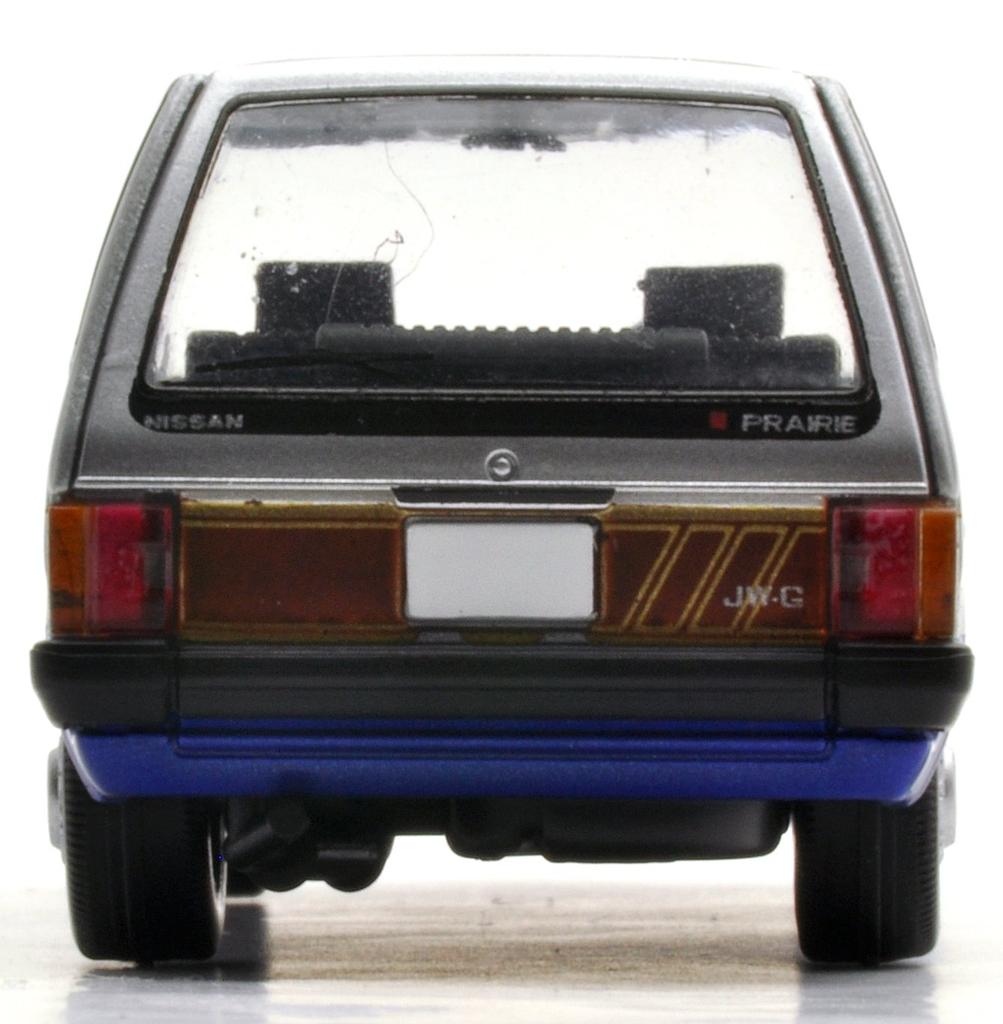 Tomica Limited Vintage Neo Nissan Prairie Silver LV-N115b JW-G (Finished Product)