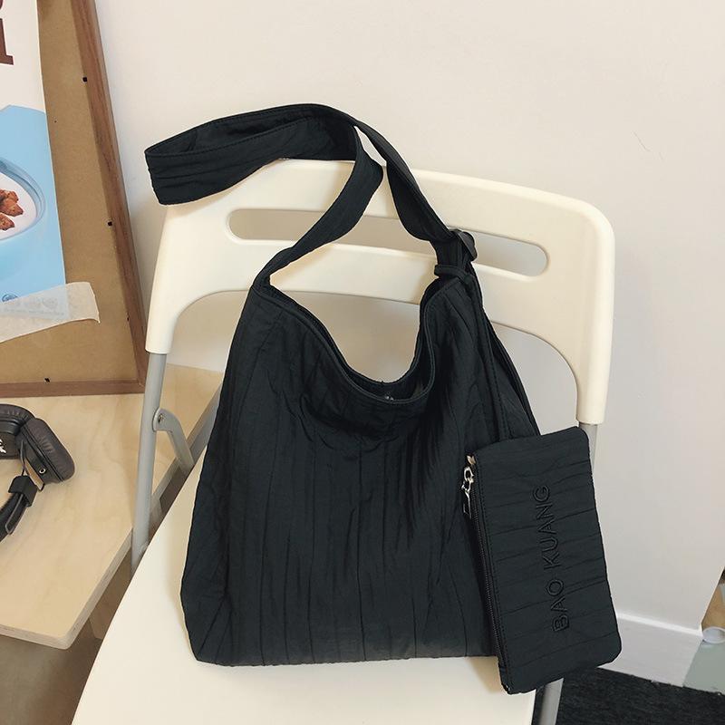 Large Capacity Underarm Bag Women's Pleated Bag Casual Commuter Shoulder Bag Casual Solid Color Bag Women's Simple Messenger Bag