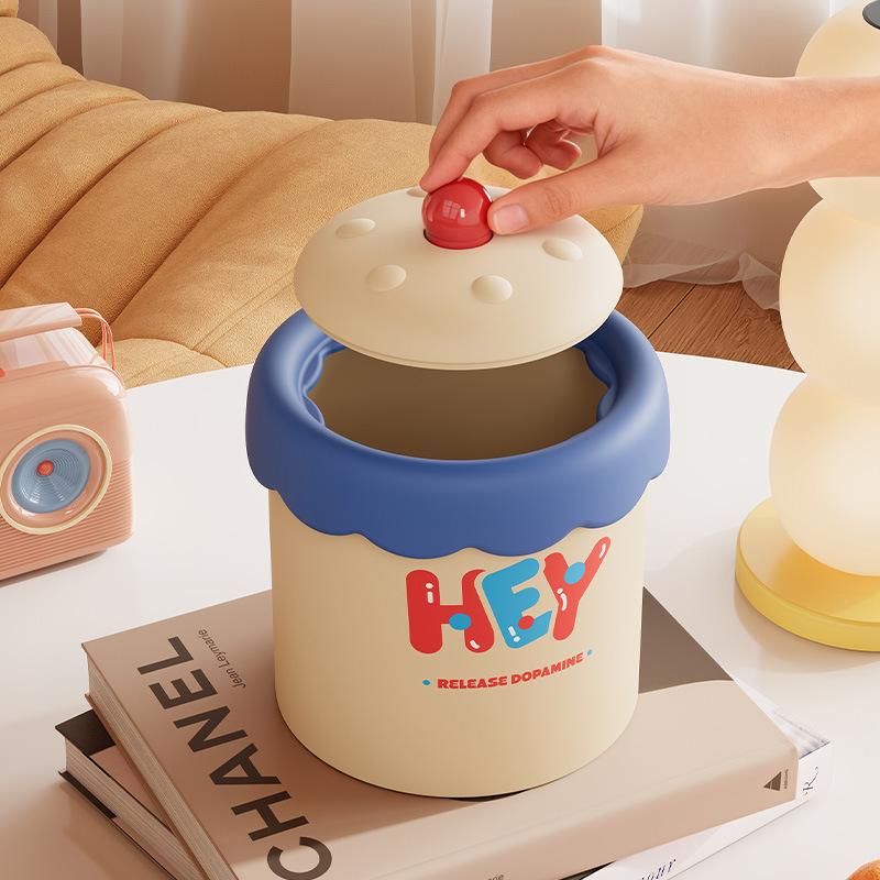 Small Cute Trash Can with Lid 5L Desktop Storage Bin for Office Home Nightstand Organization