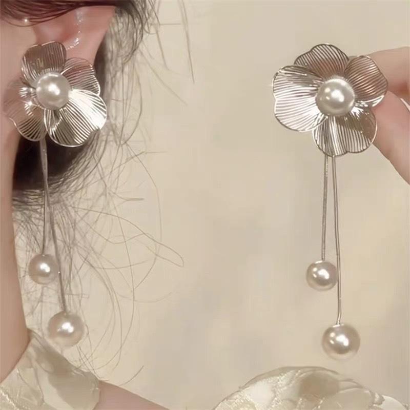 French Pearl Tassel Earrings - Unique Metal Flower Design, High-End Feel, Cool Style.