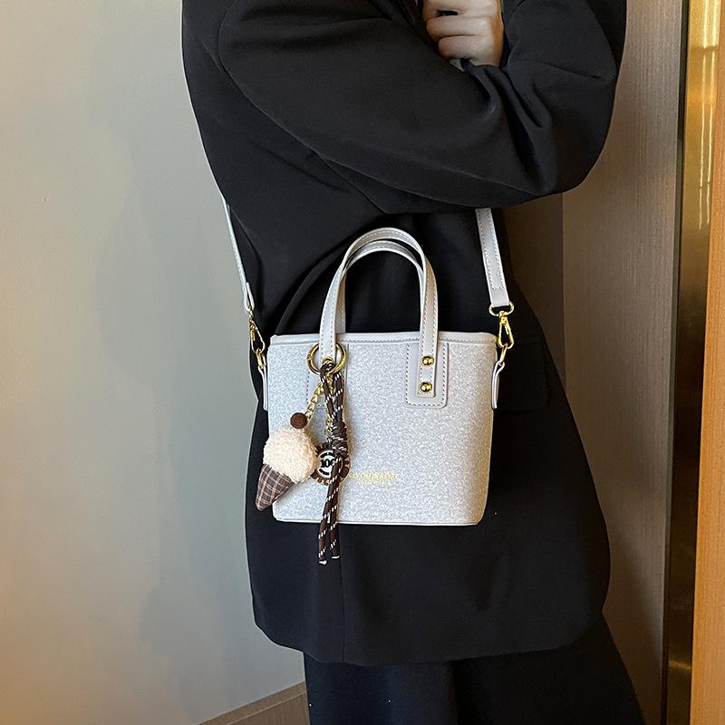 2025 New Bag Women's Bag Trendy Fashion Small Square Bag Popular Plush Pendant Shoulder Messenger Bag Premium Feeling Bag
