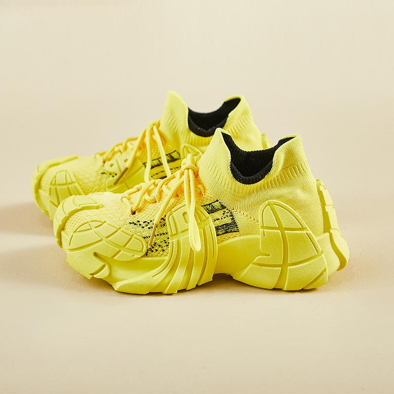 2025 new dad women's shoes 2025 new breathable sports shoes casual summer net shoes popular soft-soled coconut shoes tide