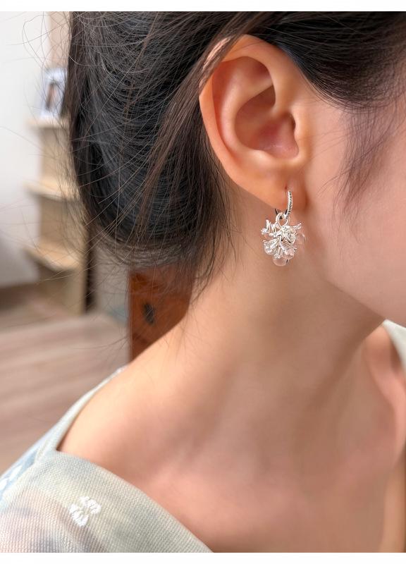 Elegant Summer Dew Grape Hoop Earrings - Unique, High-End, Stunning Design (2026)