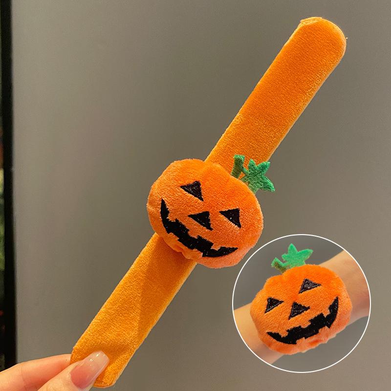 Zabawna Halloweenowa Bransoletka Snap - Wzór Pająka i Dyni