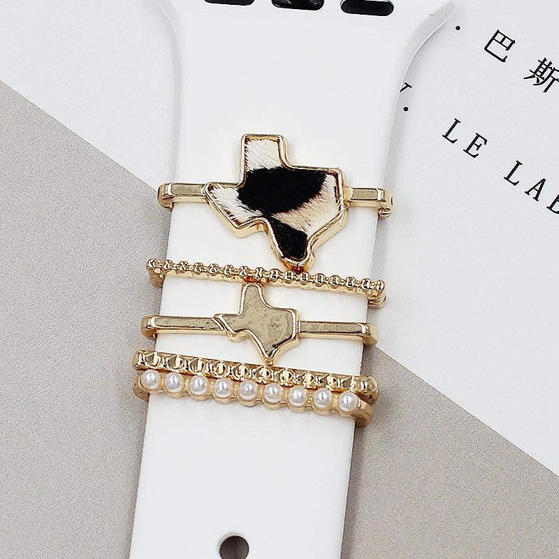 Trendy Silicone Strap for Apple Watch 8 & Samsung - Hot Accessory with Rings/Studs