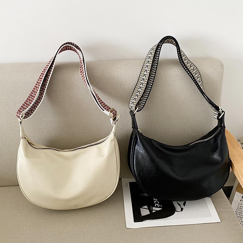 Korean Style Soft Leather Niche Women's Casual Crossbody Dumpling Bag