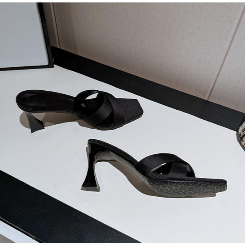 2025 Neue Luxus Damen Sandalen Sexy Kleid Hohe Absätze Täglich Büro Party Offene Zehen Damen Sandalen Eckiger Kopf Damen Schuhe