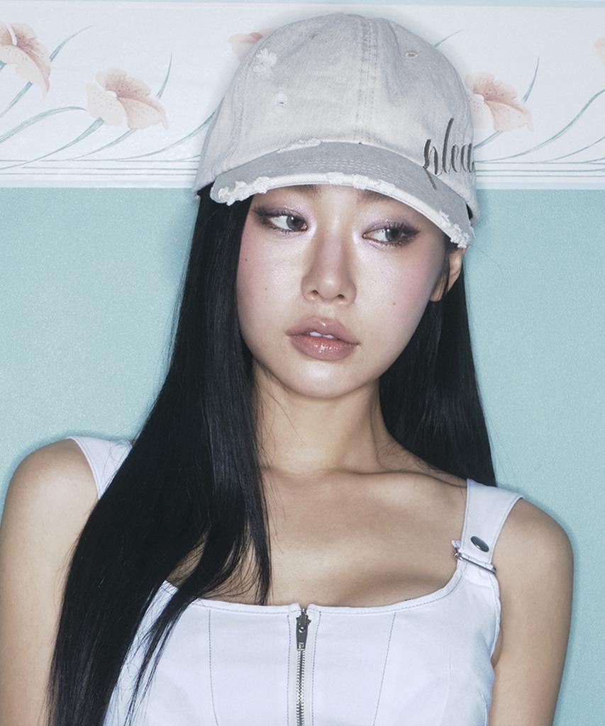 Peullijeunopallou Ran Distressed Cap (Sand)