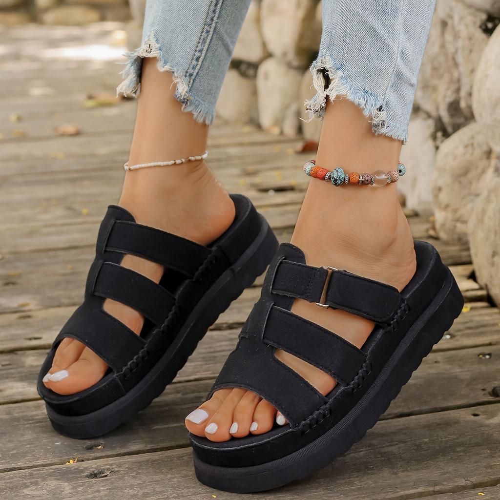 Women Slippers 2025 New Buckle Chunky Vacation Shoes Ladies Lightweight Platform Sandals Comfortable Beach Slippers Slides Women