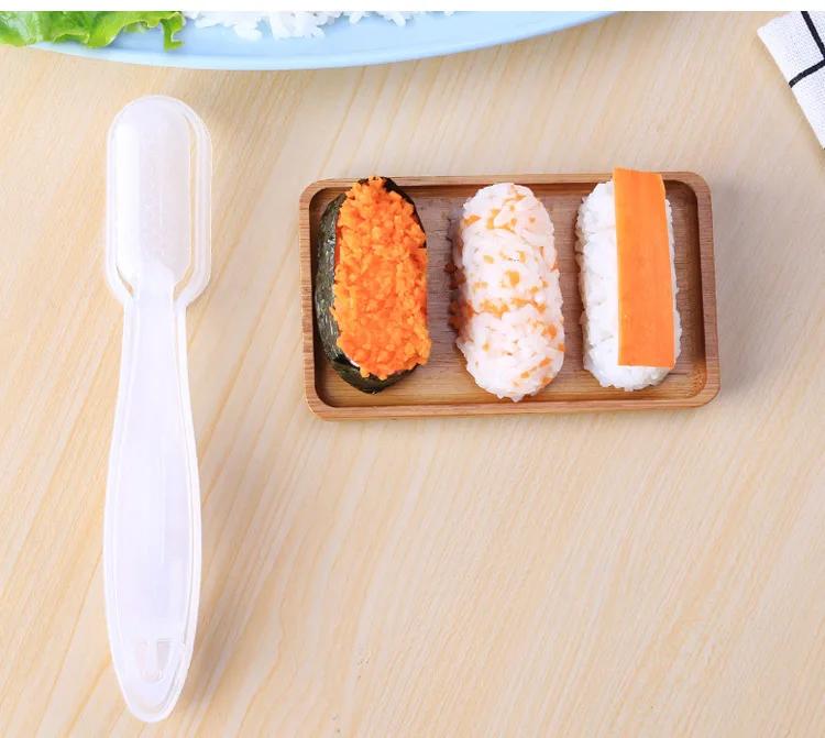 

Ручное давление Простое в использовании ПП Форма для рисовых шариков Кухонные инструменты Форма для суши Вогнутое отверстие Шлифовка 1 цвет на выбор Ложка для готовки